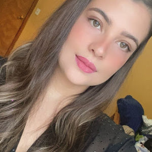 Meet your Posher, Leticia